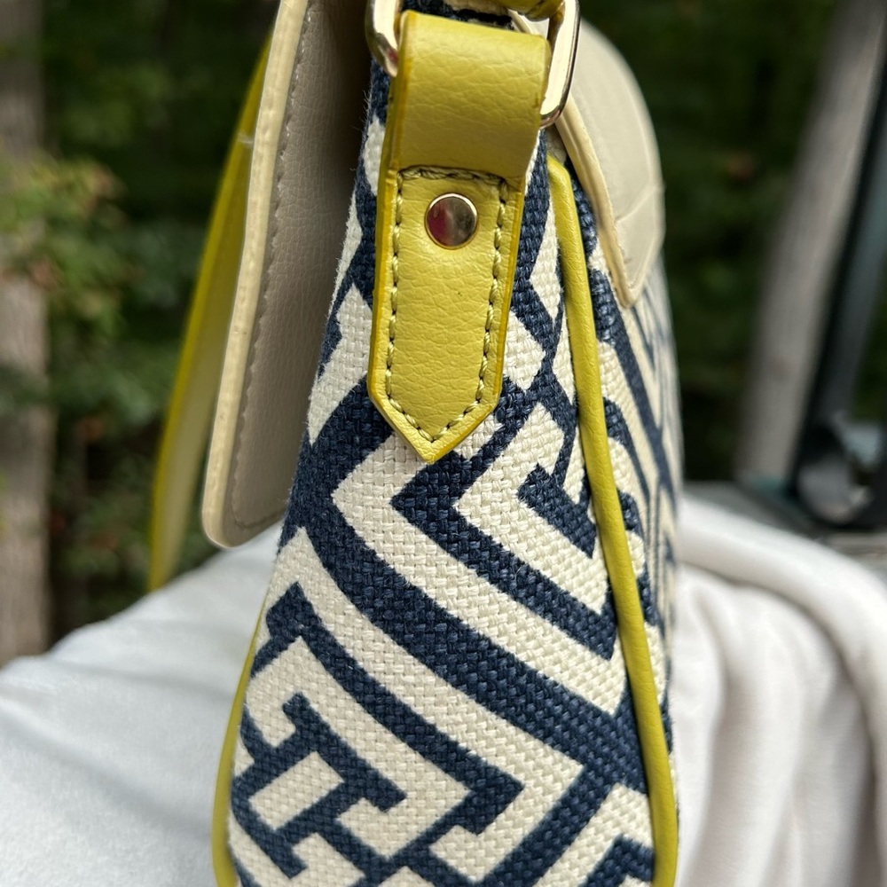 Spartina 449 Leather Crossbody, Blue on Cream Geometric Design, Lime Green Trim - Picture 5 of 9